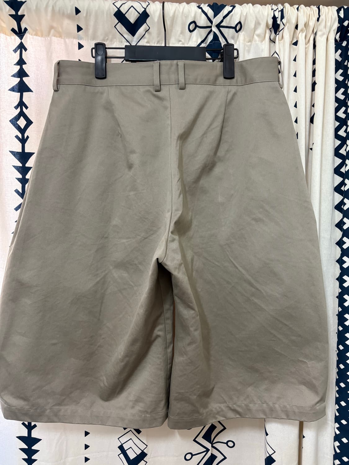 seventh 베이지 버뮤다 치노 쇼츠 상품이미지4