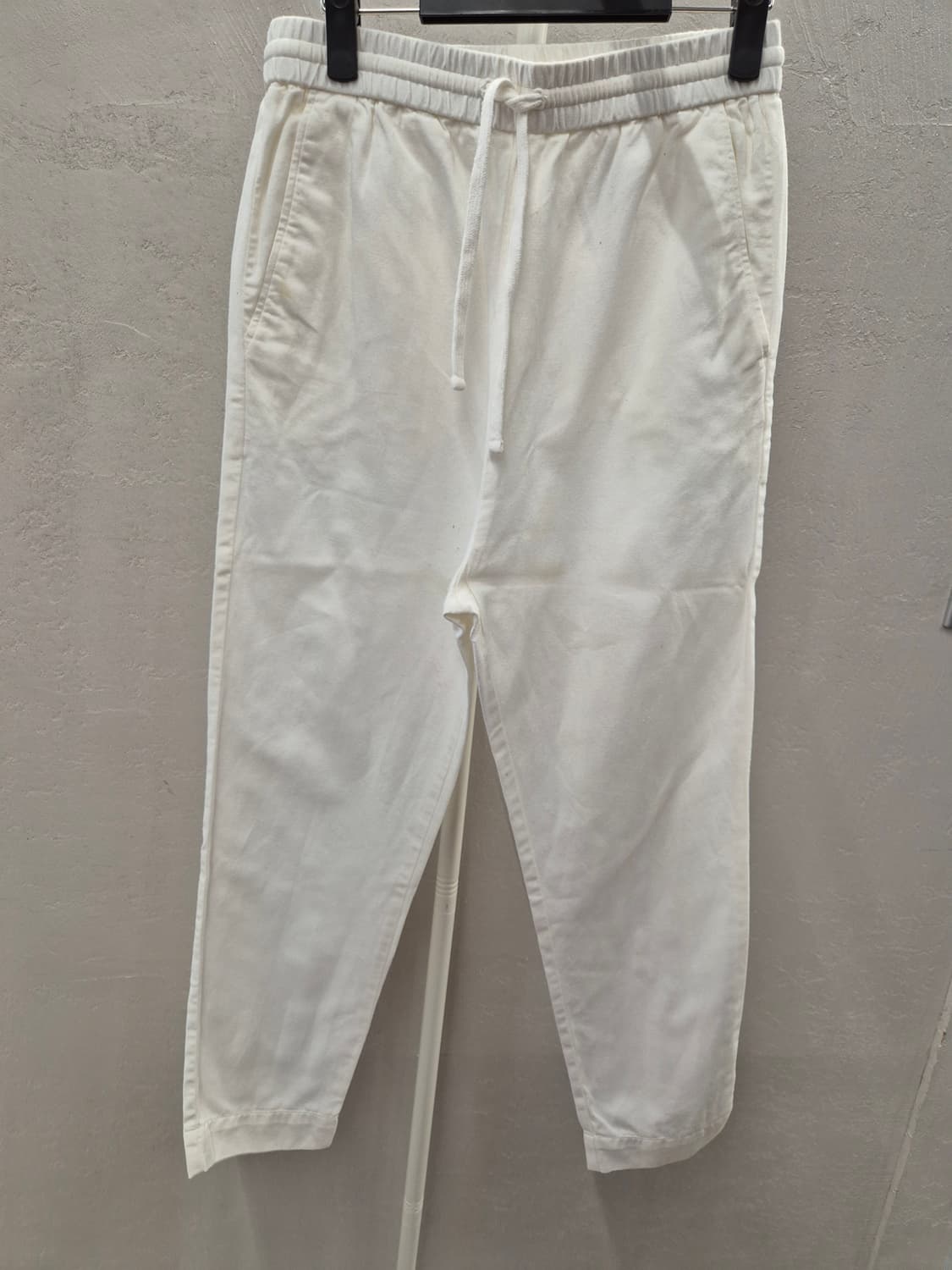 COS 흰색 면 트레이닝 바지  상품이미지2