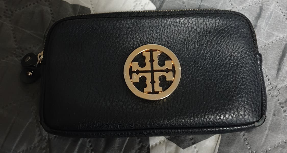 토리버치 가죽 금장 미니파우치 블랙 상품이미지1