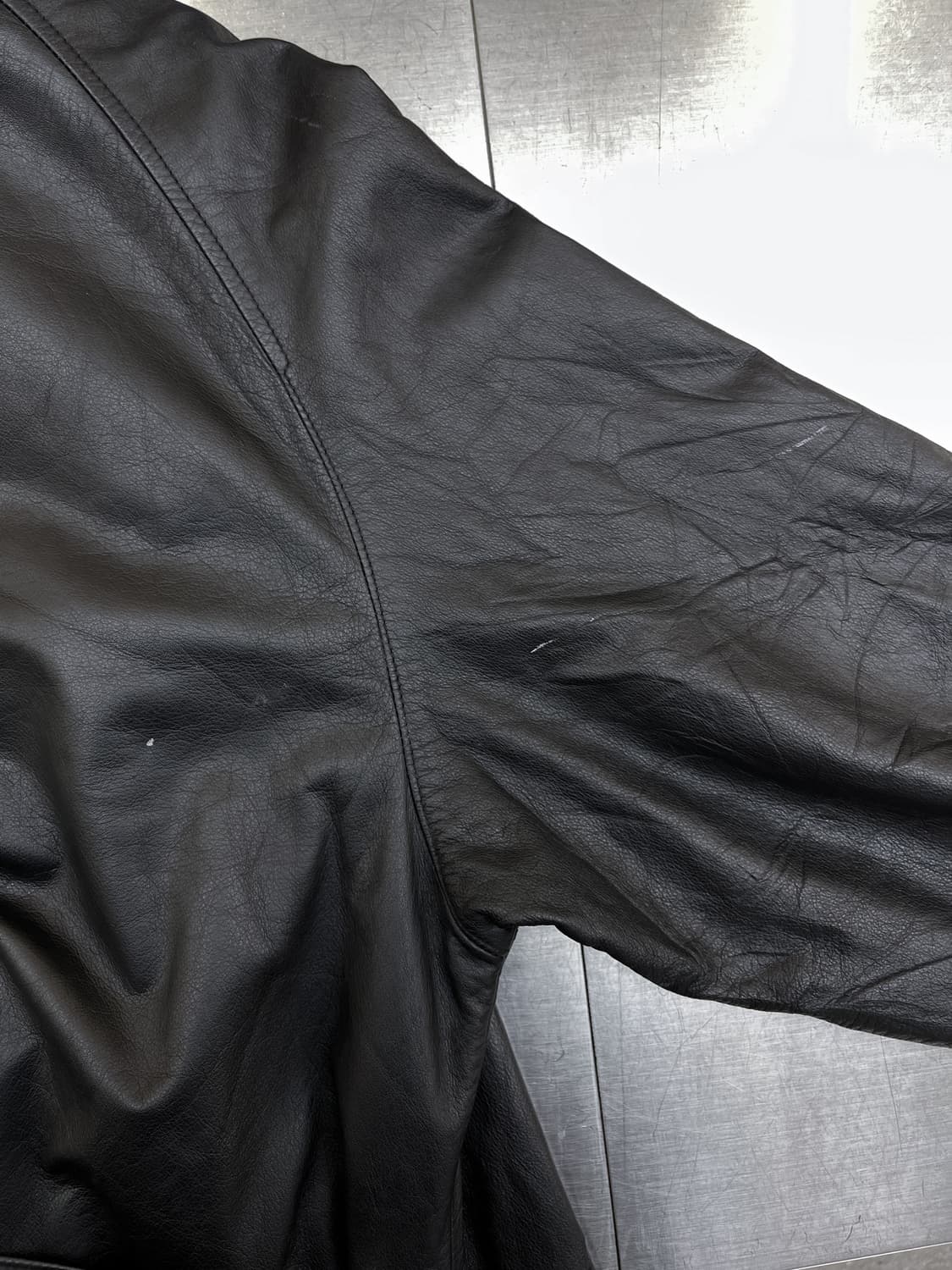 Monique 90s 카우 레더 트렌치 코트 상품이미지10