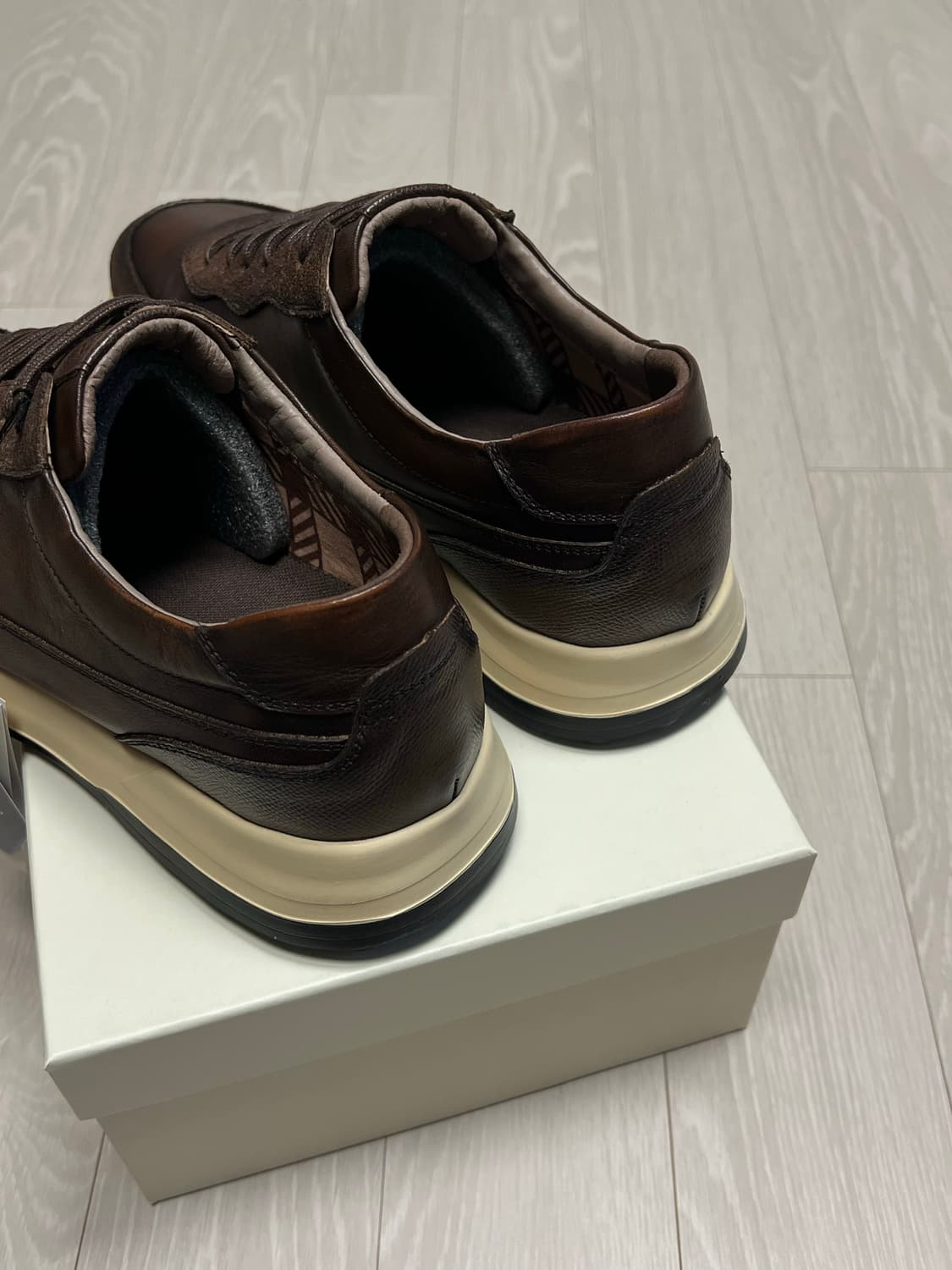 닥스 남성 가죽 스니커즈 브라운 DMX513 파티나 레더 신발 상품이미지3