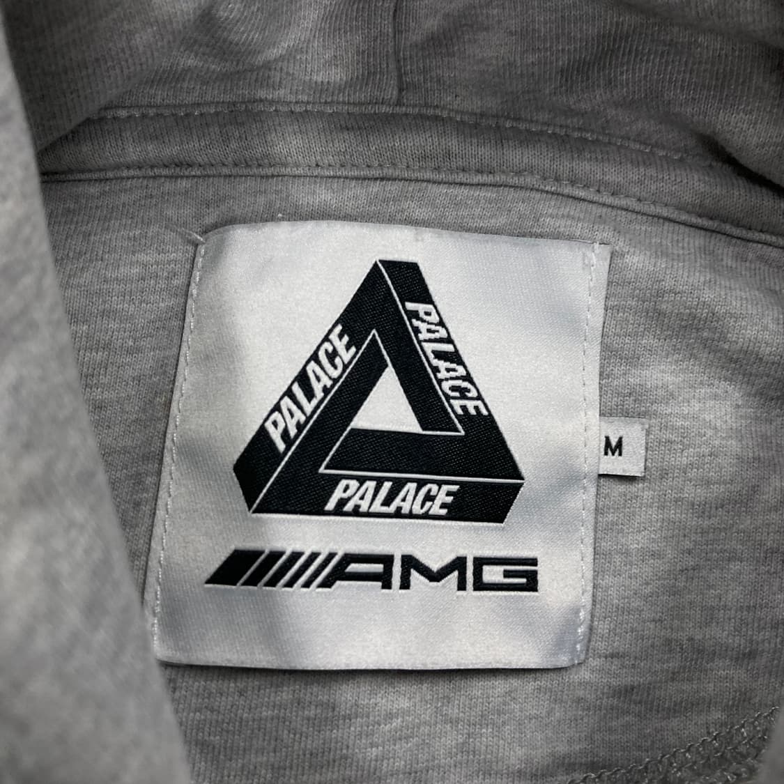 팔라스 x AMG 그레이 컬러 빅로고 후드티 상품이미지5
