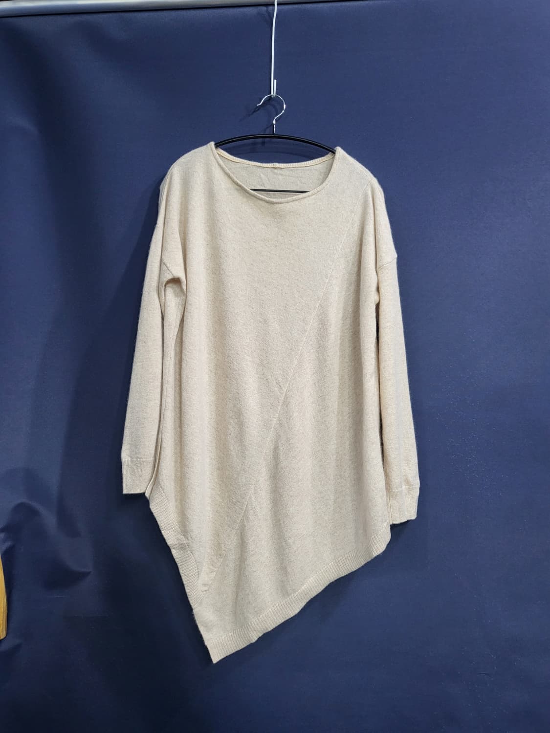 언발란스 캐시미어100%니트 상품이미지1