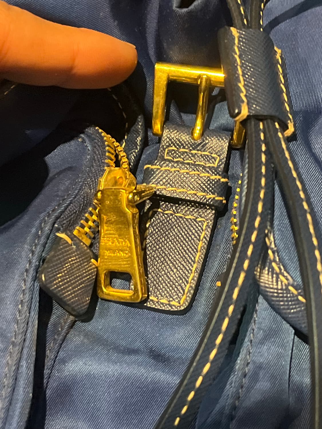 프라다 나일론 백팩 네이비 백화점 구매 정품 상품이미지8