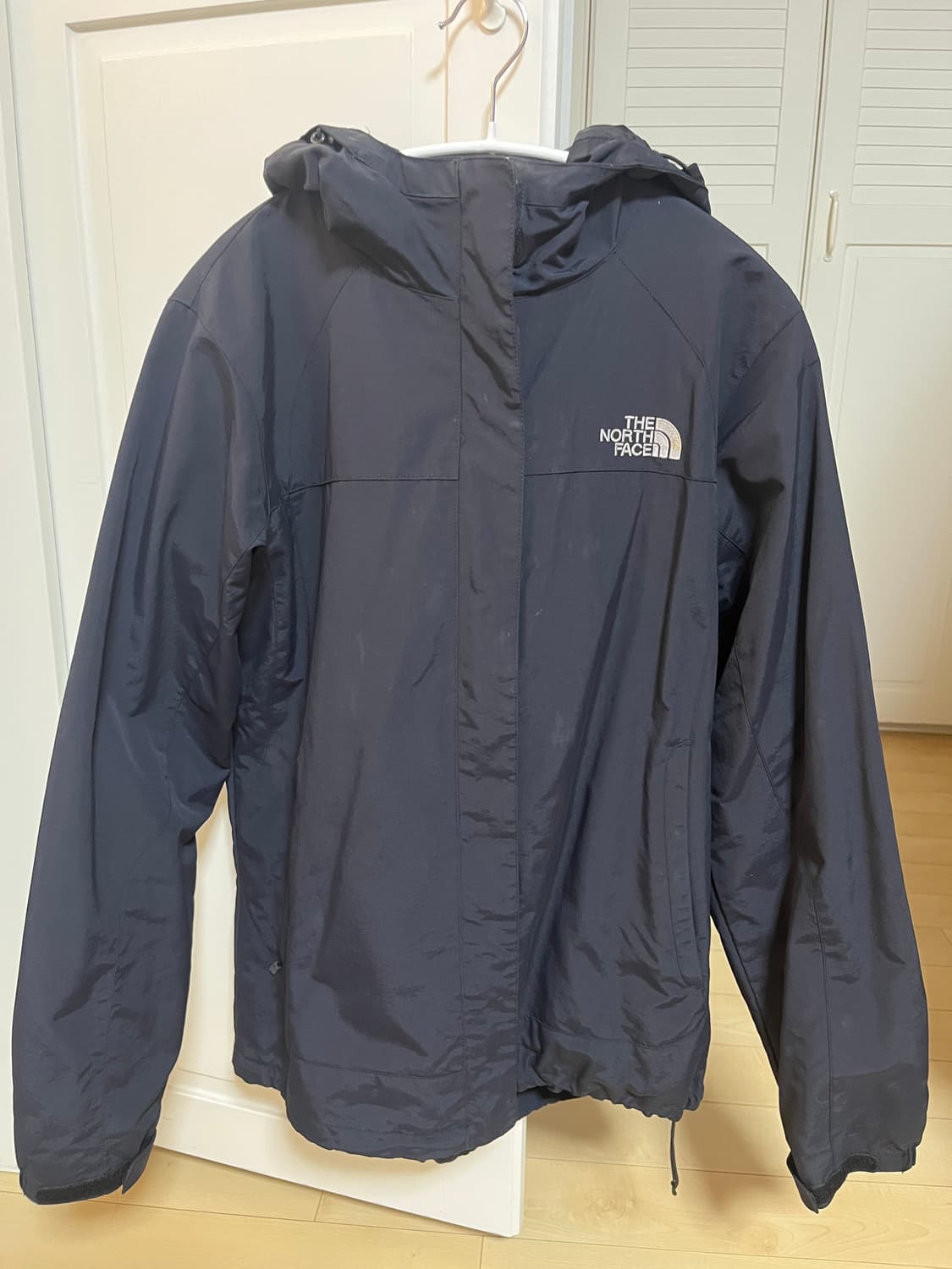 노스페이스 바람막이 블랙 상품이미지1