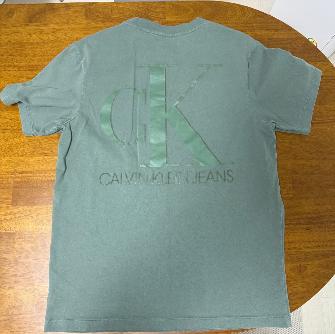 [100] 캘빈클라인 CK 로고 반팔 티셔츠 그린 상품이미지3