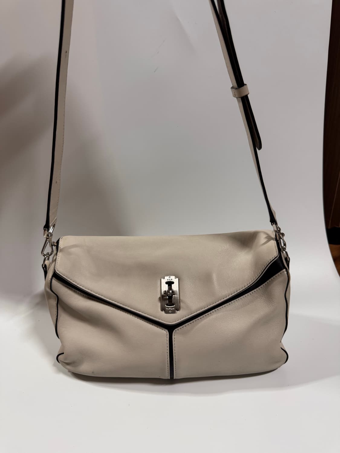 분크 오르빗 아이보리 숄더백 상품이미지1