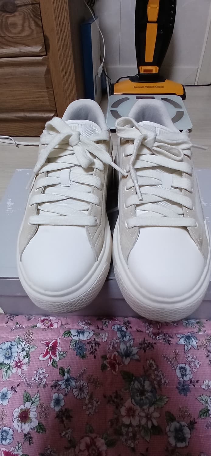 푸마 스니커즈(240mm) 상품이미지1