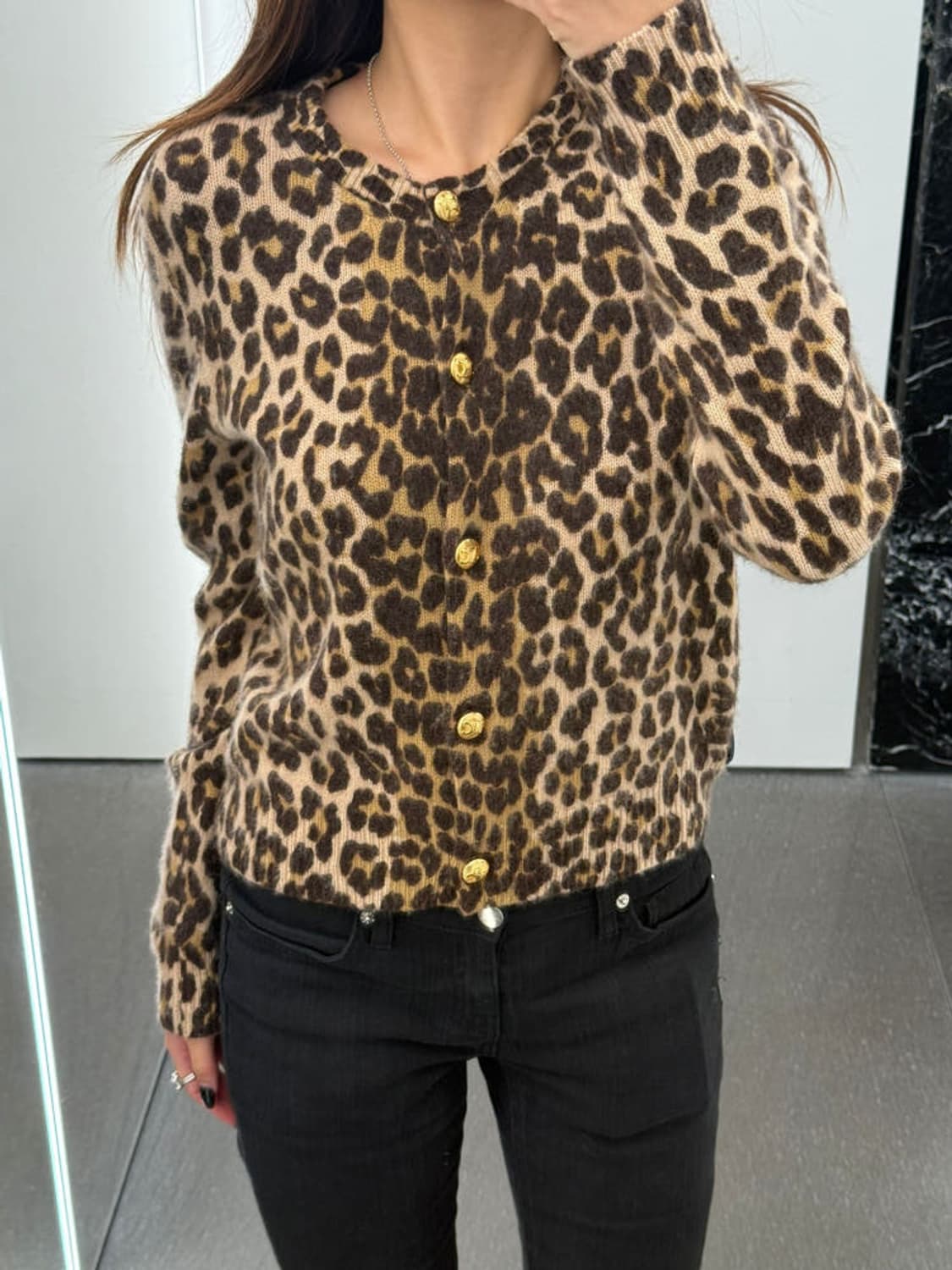 [수지님 착용] 셀린느 24fw 캐시미어 레오파드 가디건 상품이미지3