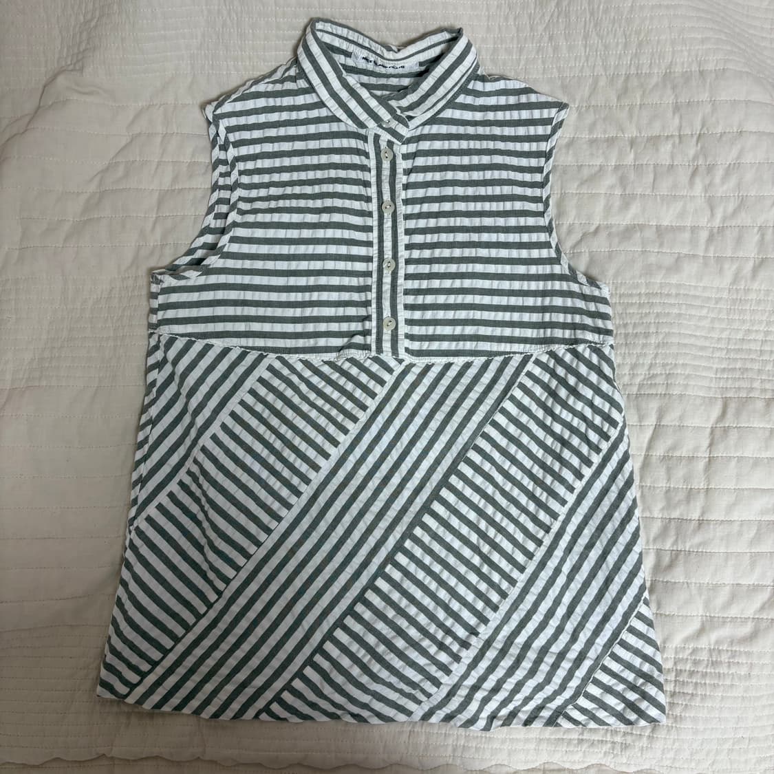 나이스클랍 스트라이프 민소매 블라우스 상품이미지1