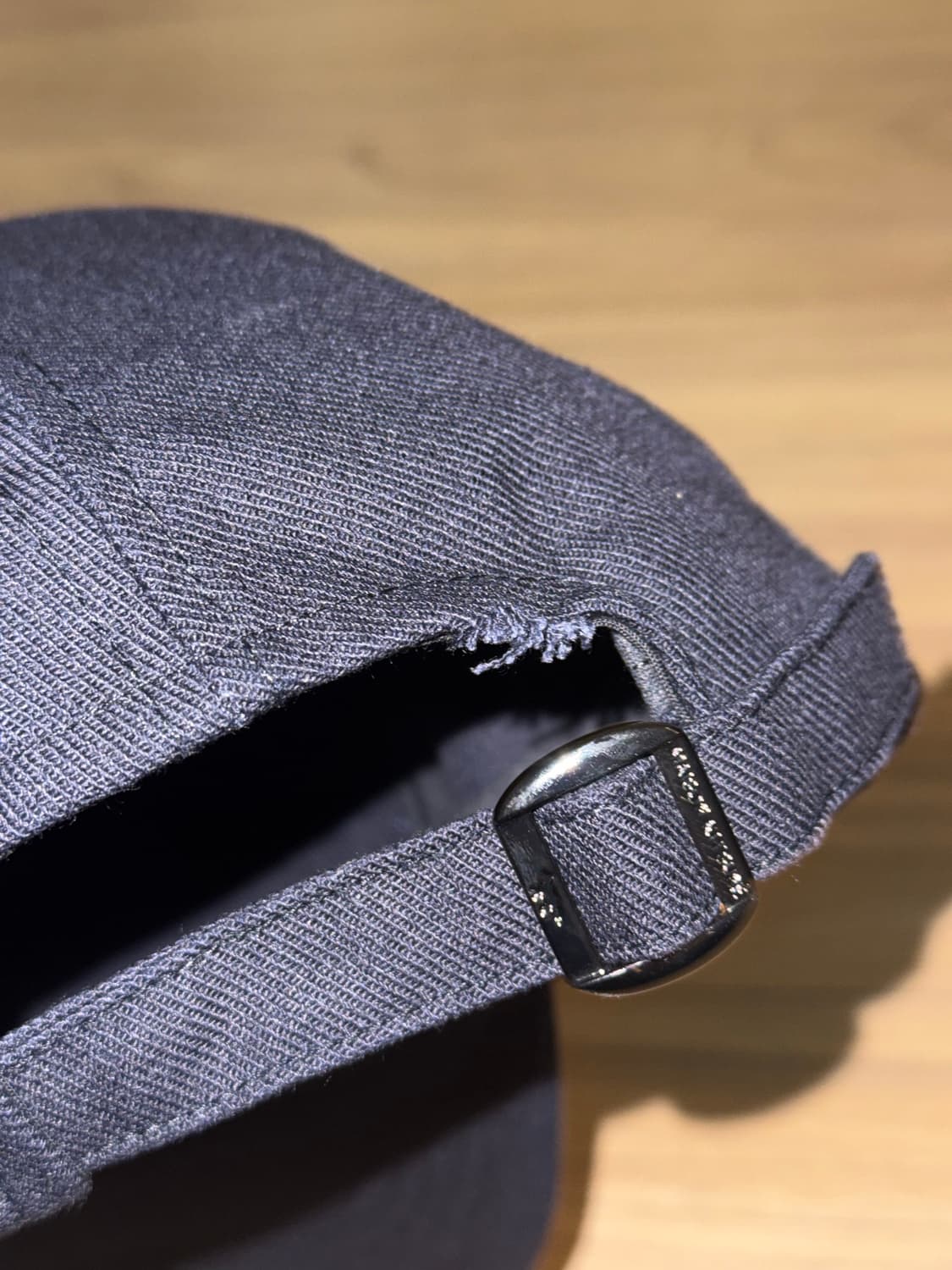 메종 키츠네 Maison Kitsuné 라지 폭스 헤드 볼캡 네이비 OS 상품이미지4