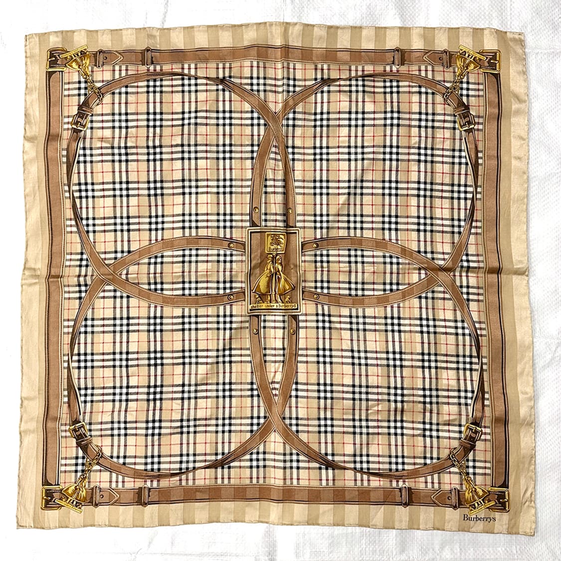 버버리 실크 100% 올드스쿨 올드모델 노바체크 그래픽 스카프 쁘띠 정품 상품이미지1
