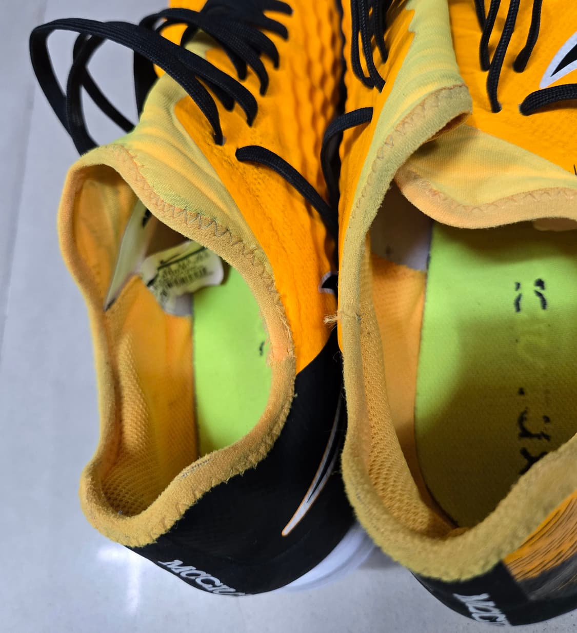 나이키 마지스타 X 피날레2 풋살화 TF 285mm 상품이미지6