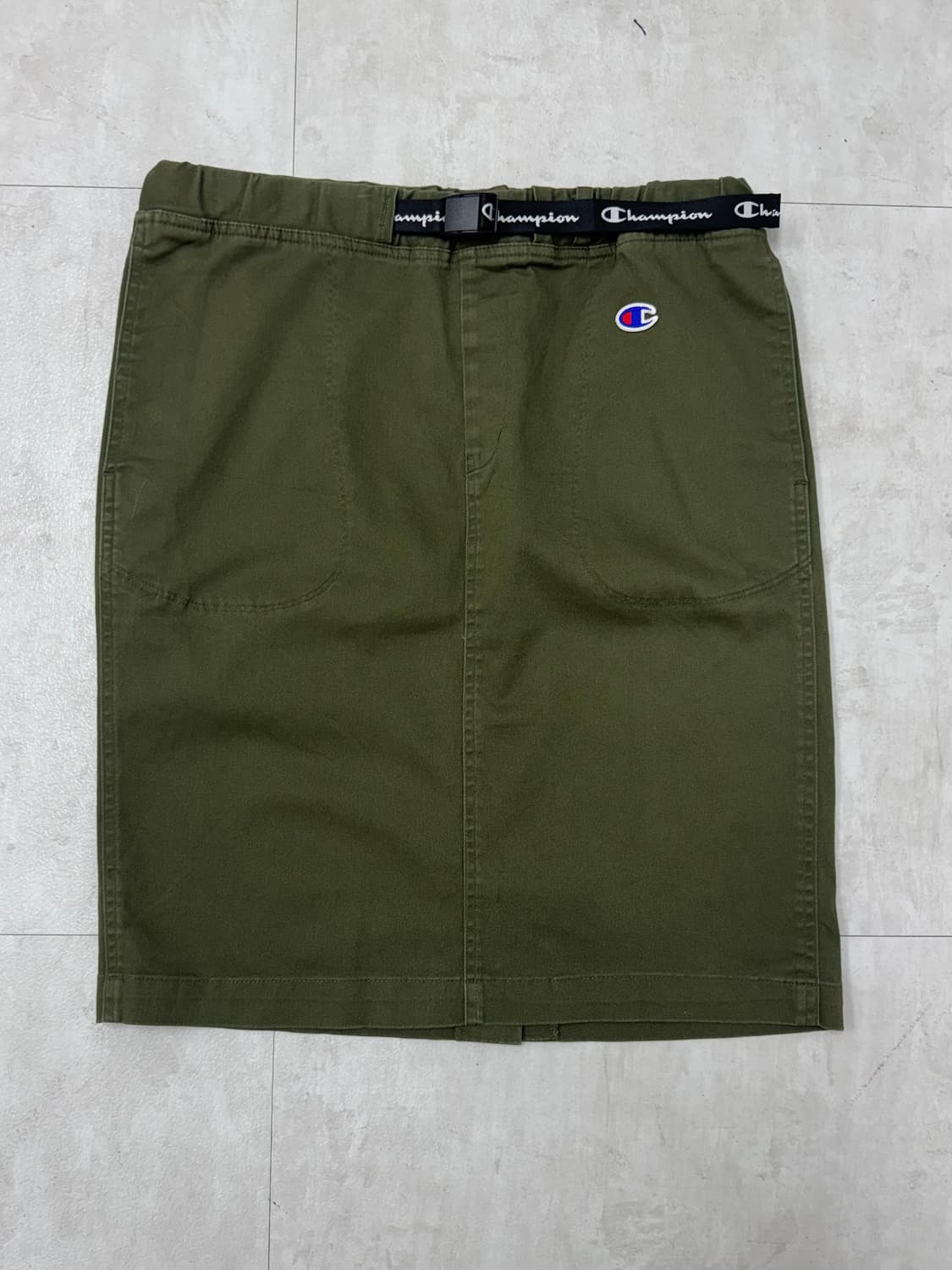 •Champion 로고 벨트 카키 미디 스커트  상품이미지1