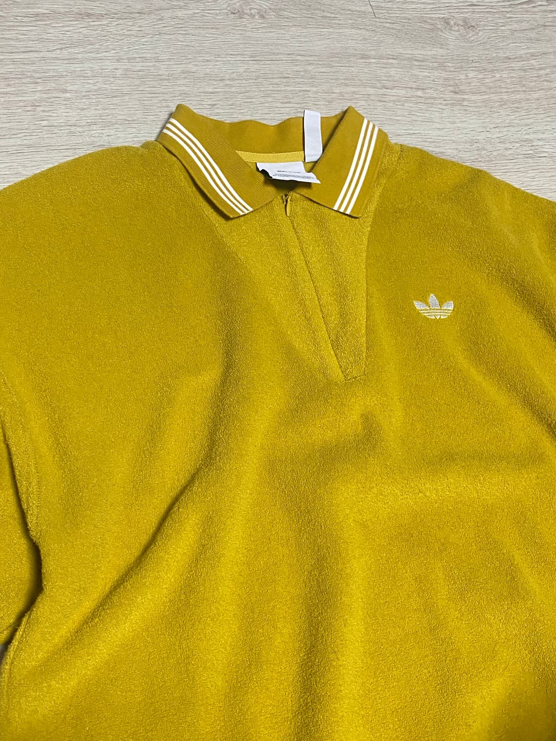 아디다스 카라 풀오버 옐로우 상품이미지2