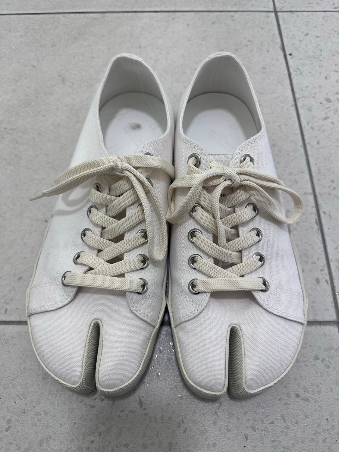 마르지엘라 스니커즈 41 - 1/2사이즈 상품이미지1