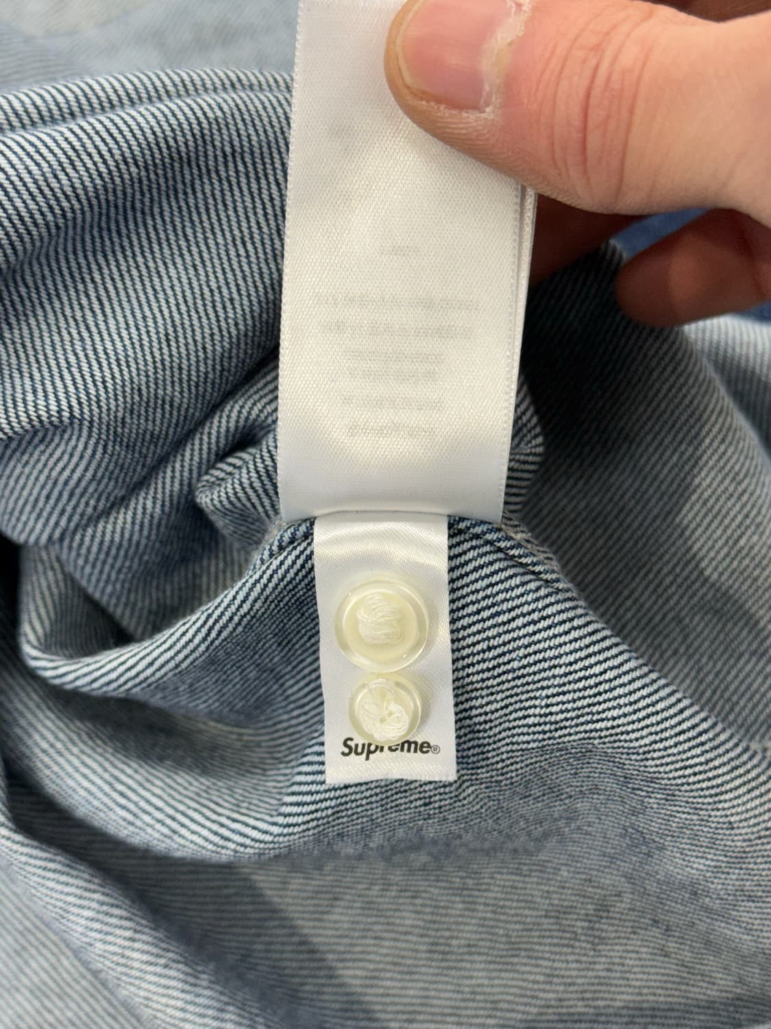 슈프림 25fw 스몰 박스 셔츠 린스드 데님 상품이미지10