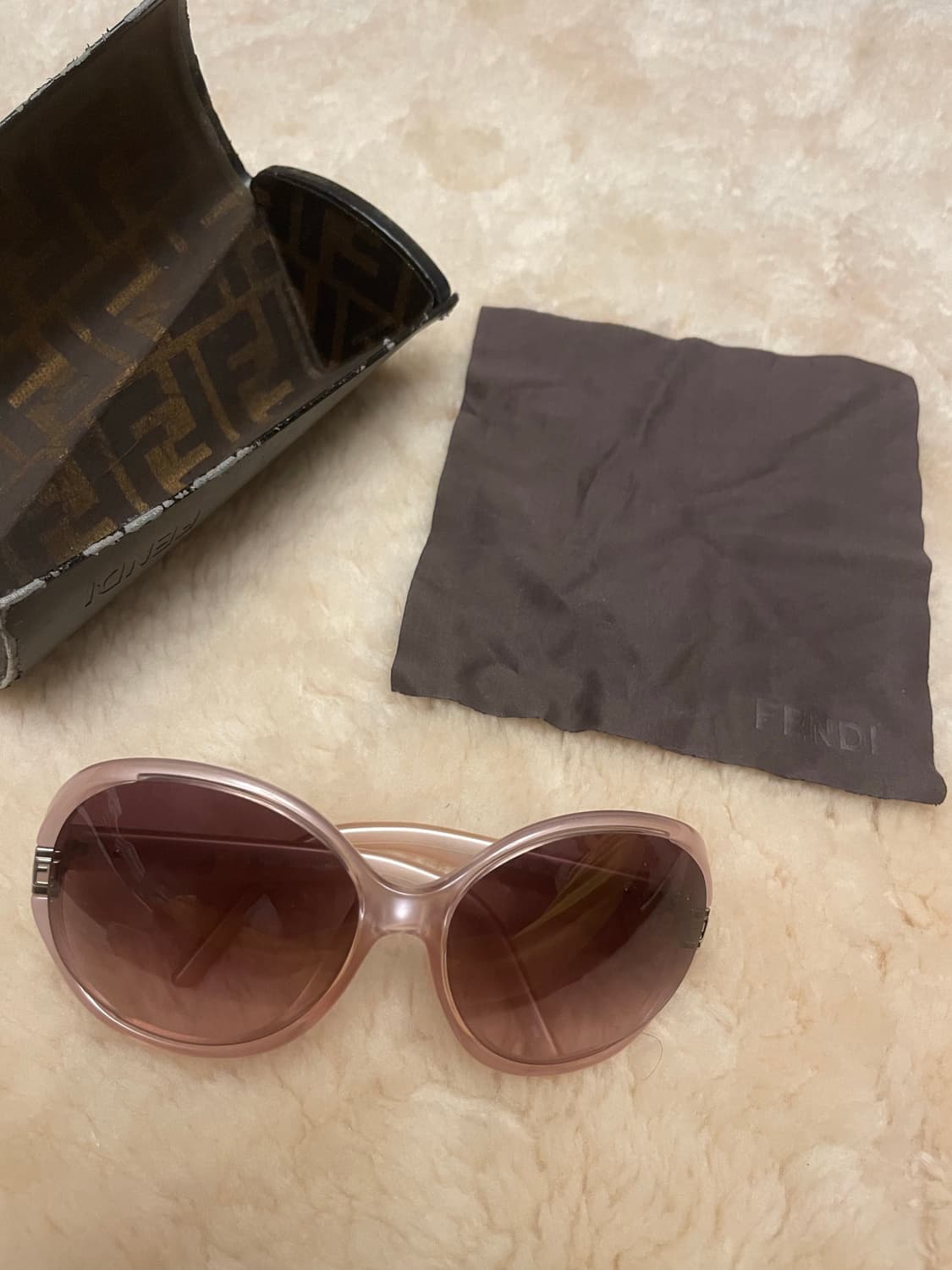 펜디 선글라스 상품이미지1