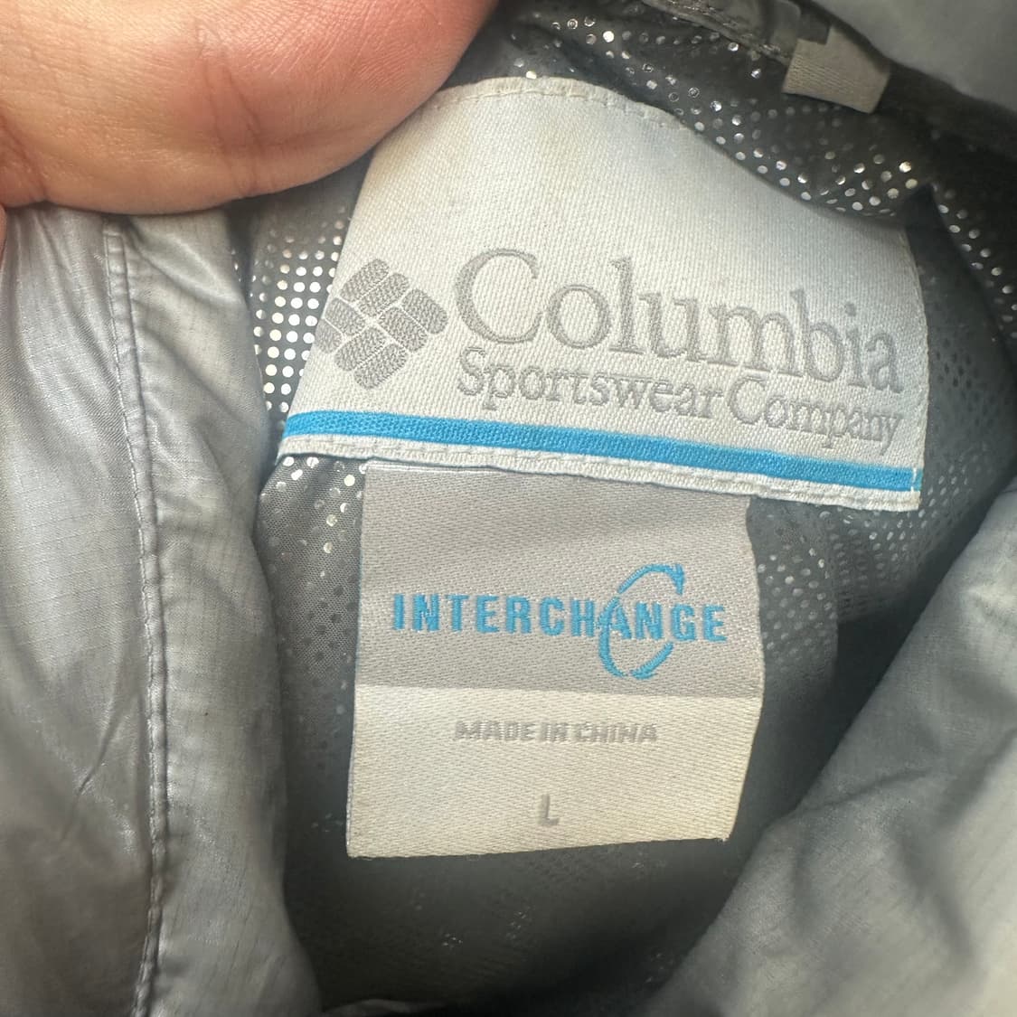 컬럼비아 인터체인지 그레이경량패딩 100 상품이미지3