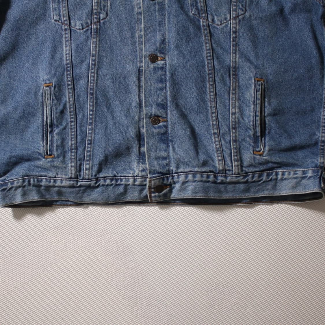 90's Levi’s 리바이스 USA 데님 트러커 자켓 L030 상품이미지4