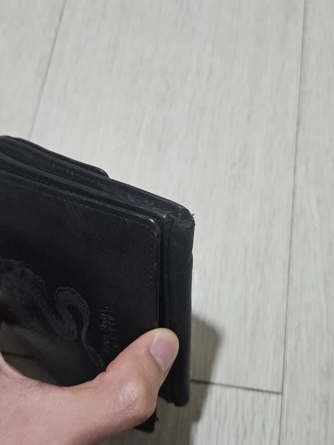 장 폴 고티에 드래곤 자수 아카이브 지갑 상품이미지8