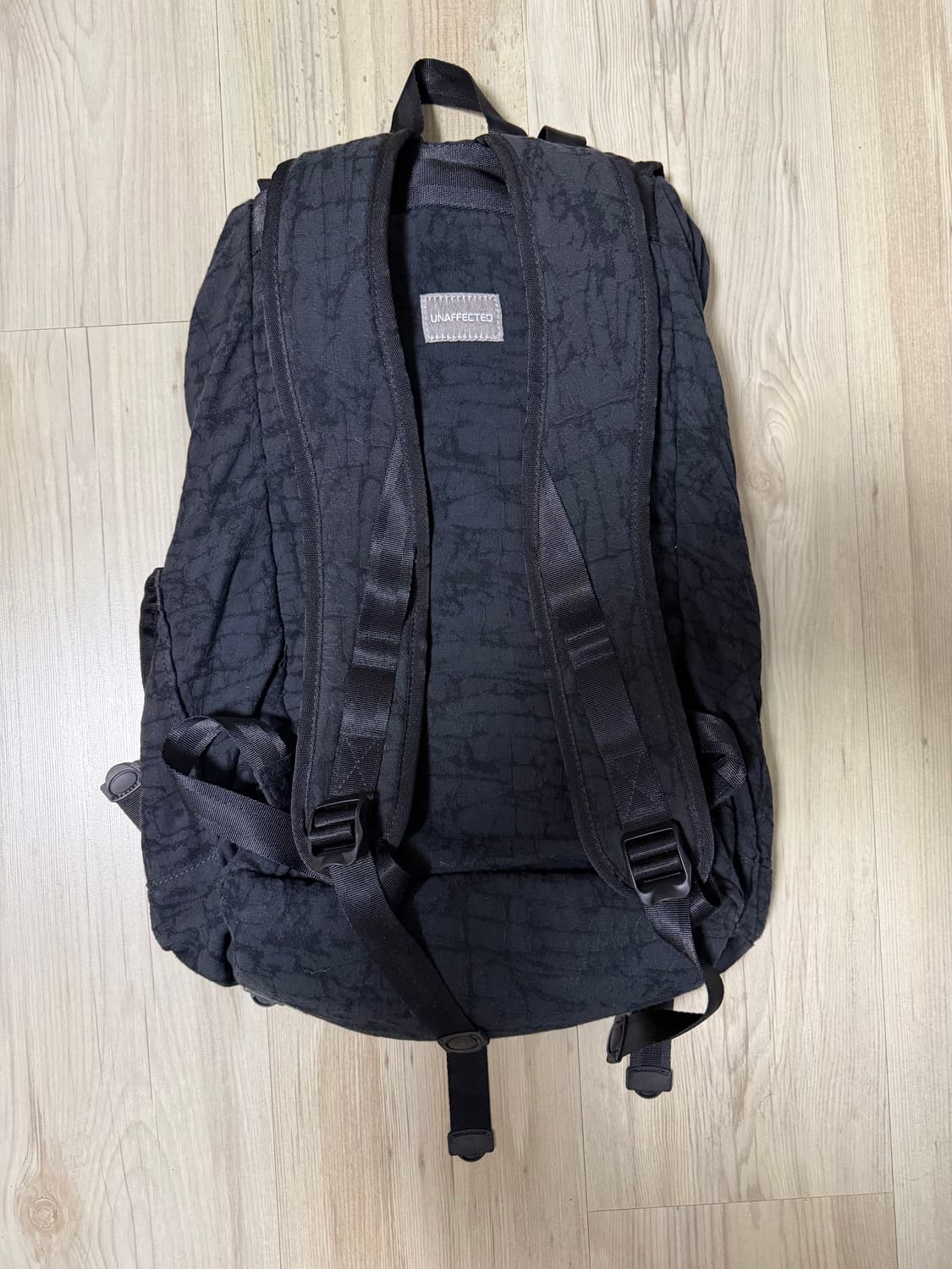 언어펙티드 MULTI POCKET BACKPACK 백팩 상품이미지4