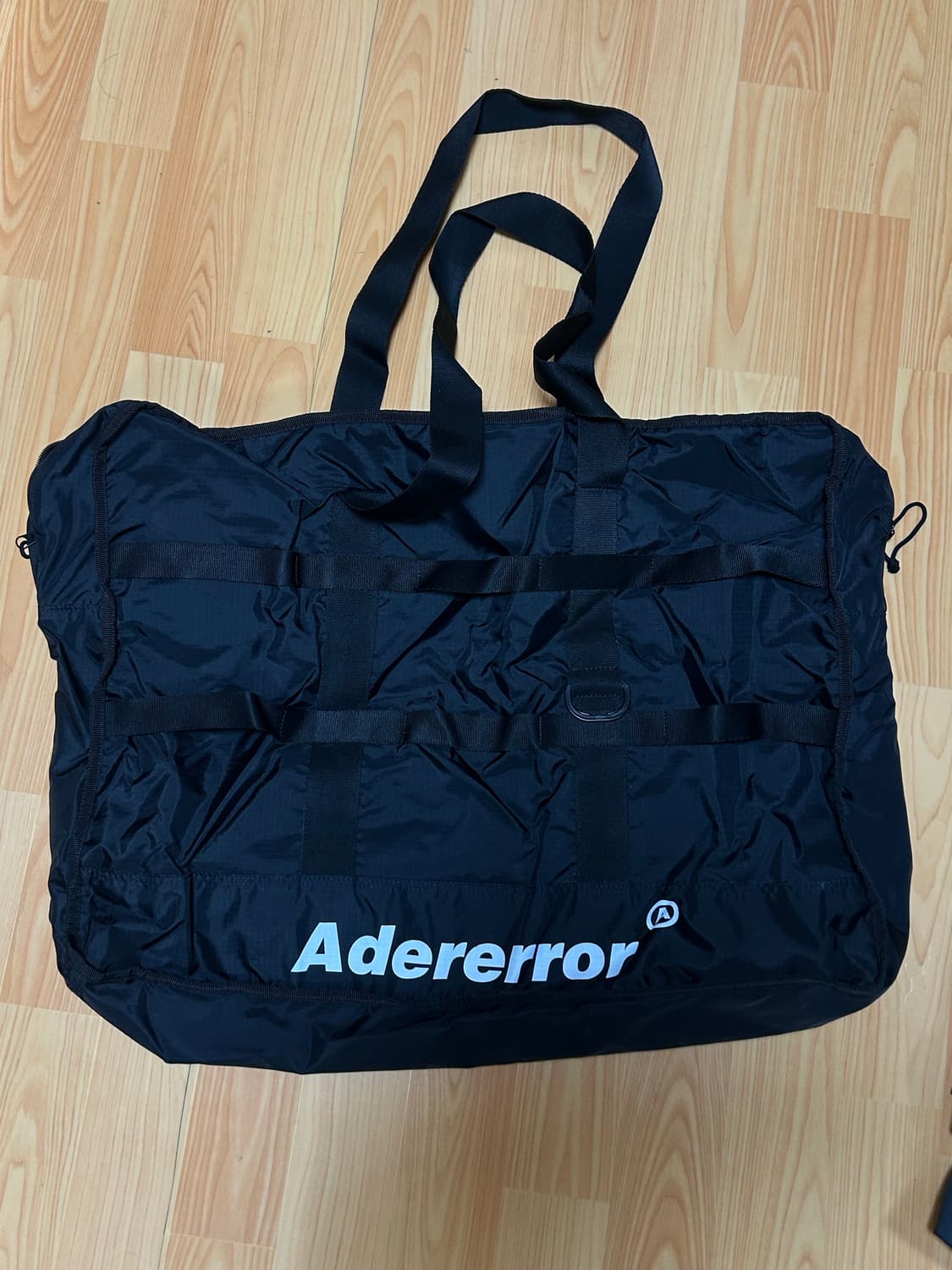 18FW 아더에러 블랙 더플백 상품이미지1