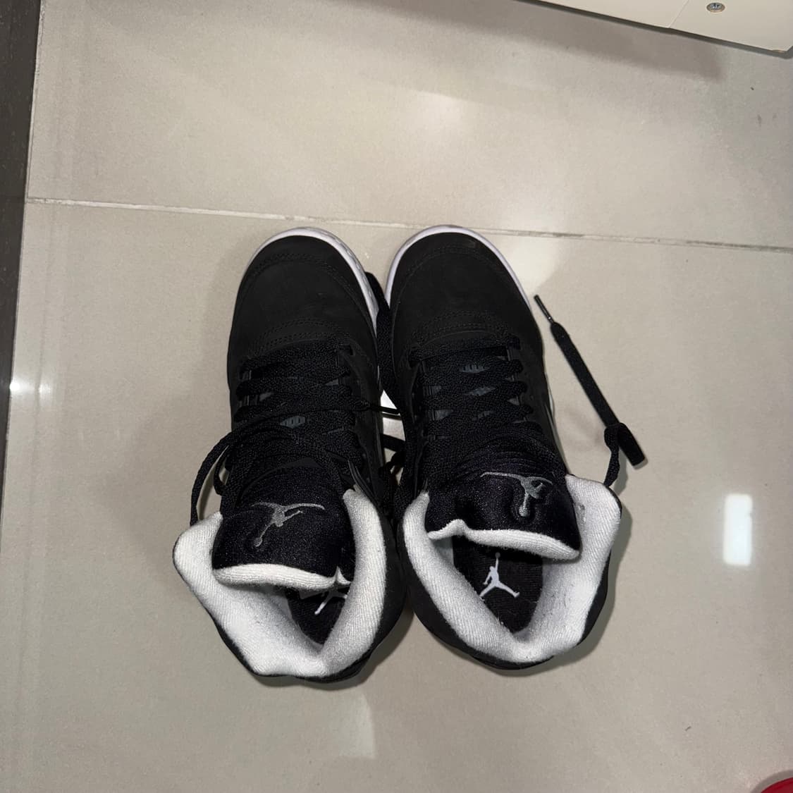 나이키 조던 5 레트로 블랙 앤 화이트 240 상품이미지3