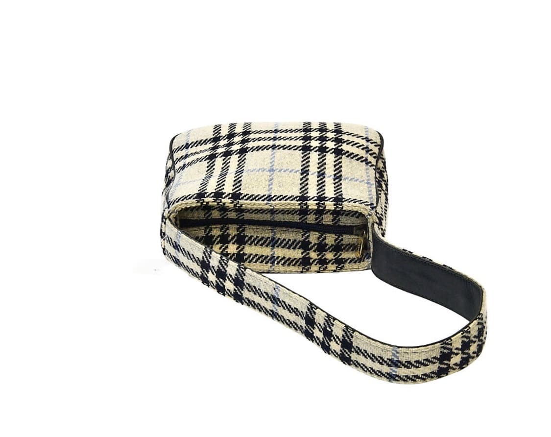 버버리 노바체크 울 숄더백(정품) 상품이미지7