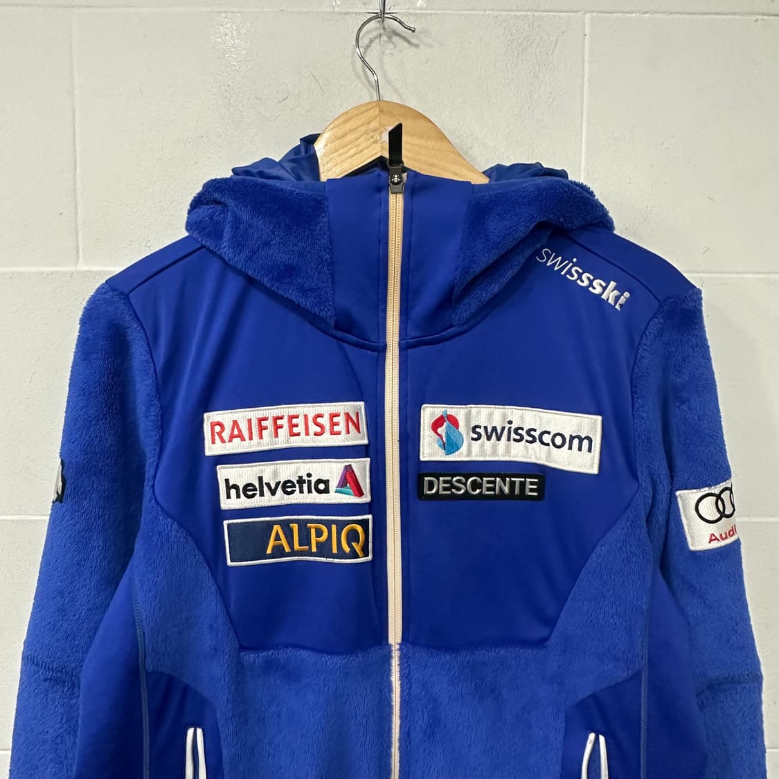 데상트 플리스 자켓 상품이미지2