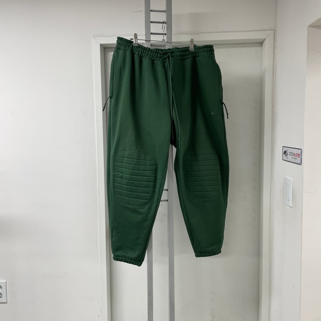 나이키 테크팩 트레이닝 팬츠 XXL 상품이미지1