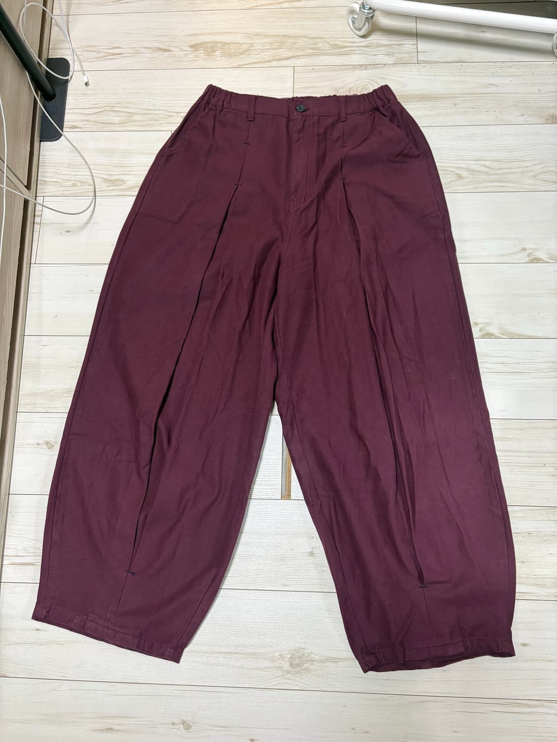 앵글런 long tuck wing balloon pants 버건디 상품이미지7