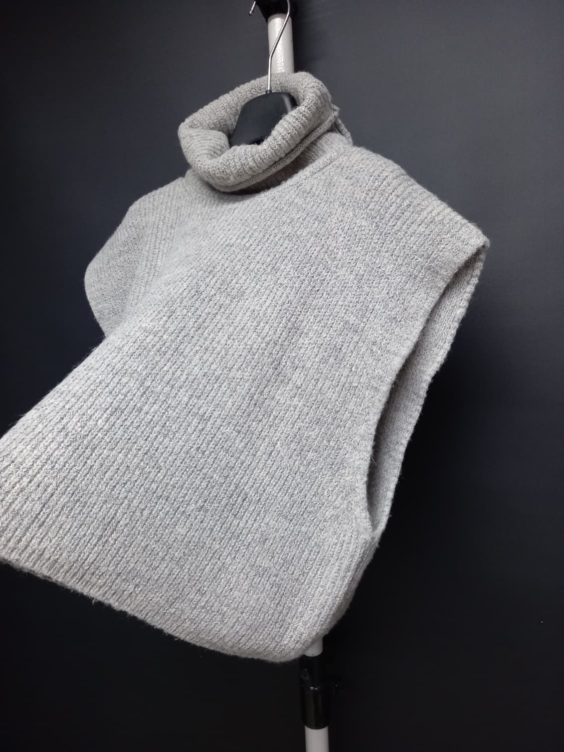 AHOY 아호이 춘추동 하이넥 루즈박시핏 베스트 F 33-66 상품이미지4