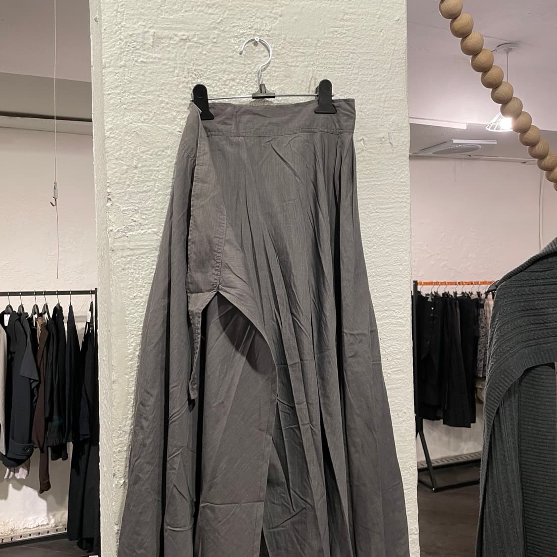 요지야마모토 랩 스커트 그레이 상품이미지2