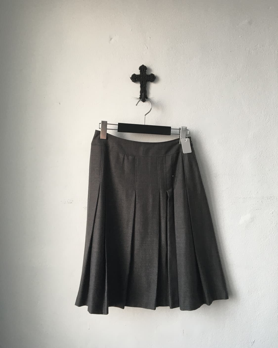 Pleats midi skirt 상품이미지1
