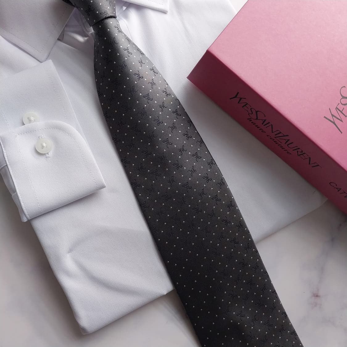 입생로랑 실크 그레이 자카드 슬림 넥타이 8cm A+등급 K1322
 상품이미지8