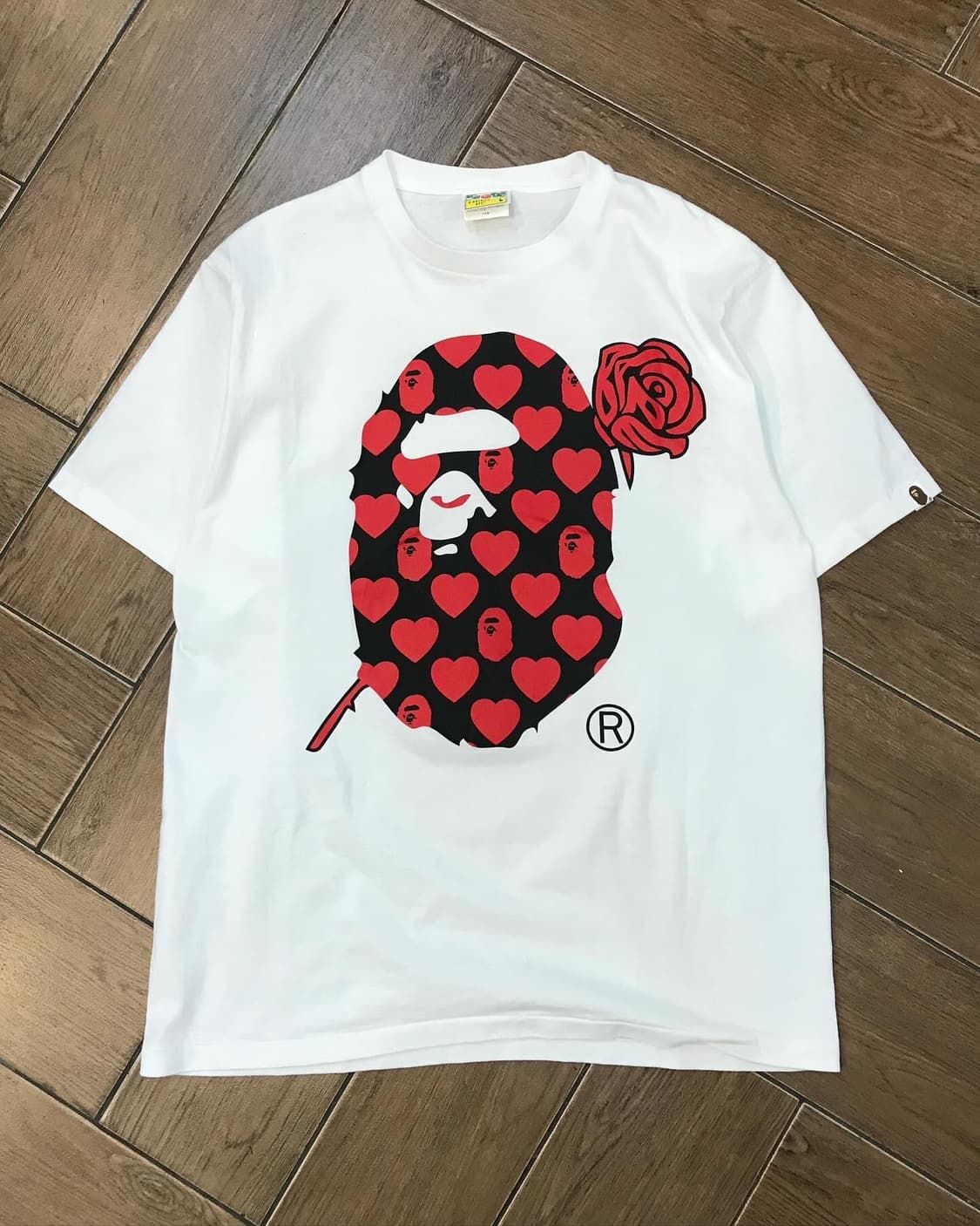 Bape Happy Valentin's Day Big Saru Tee 상품이미지5