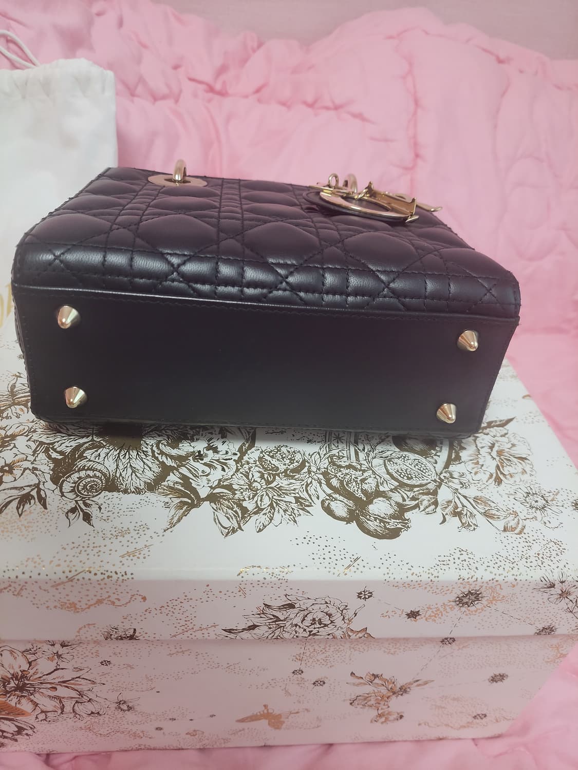 정품)급처상태좋음!디올 레이디백 스몰블랙 크로스토트백 게런티있음 지수가방 상품이미지8