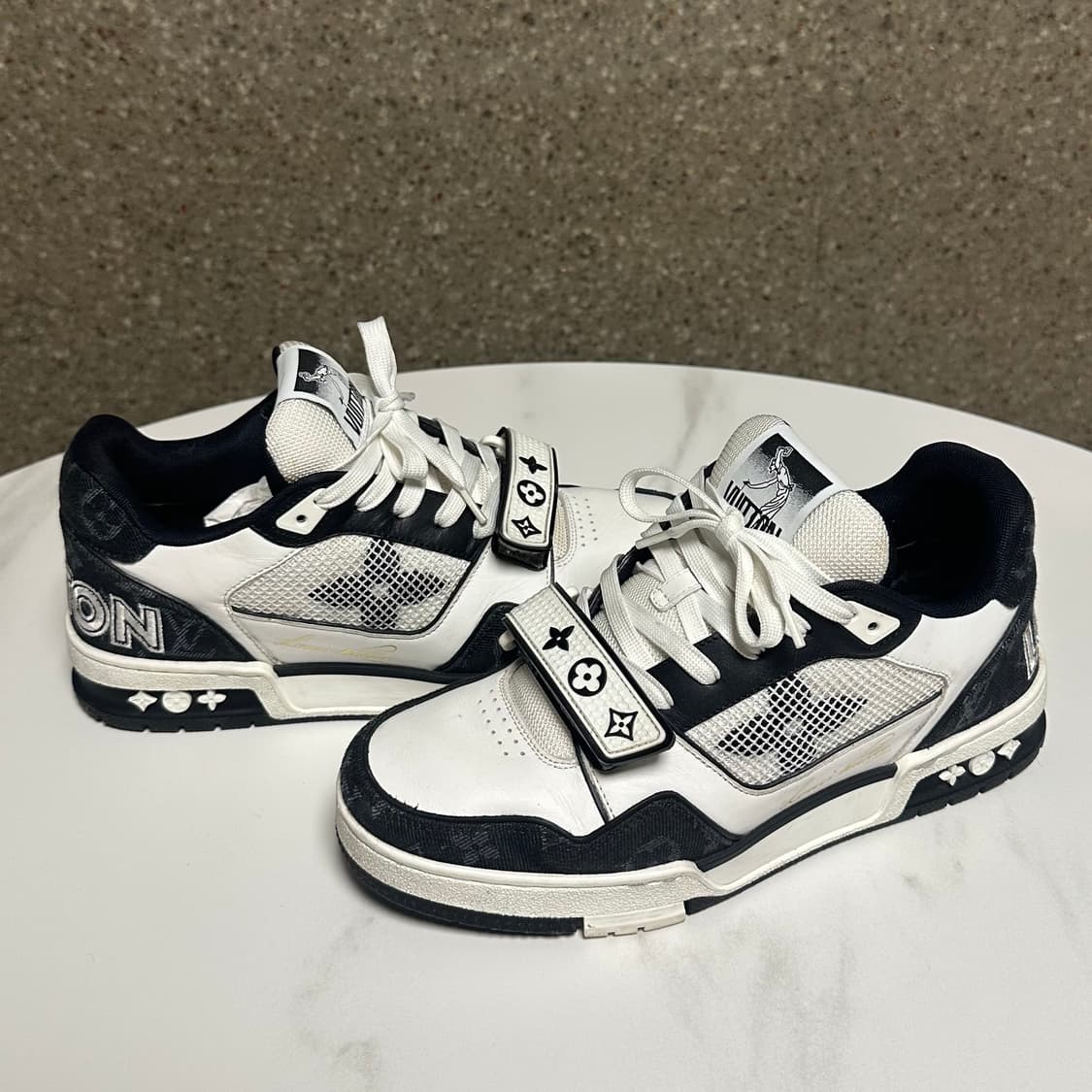 [5.5사이즈]루이비통 모노그램 벨크로 트레이너 상품이미지2