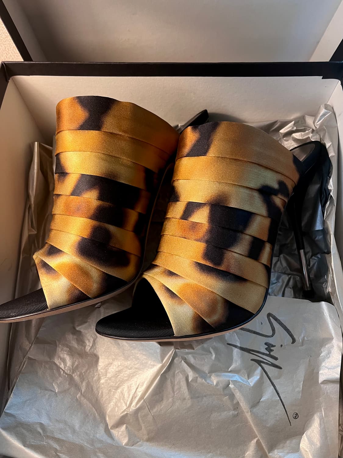 [Giuseppe Zanotti] 레오파드 뮬 하이힐 상품이미지3