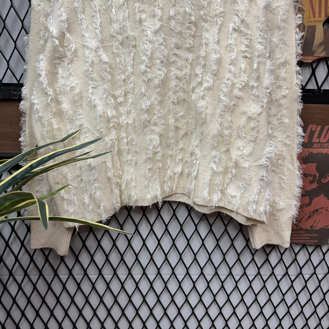 레이 빔즈 울 니트 스웨터 프린지 디테일 아이보리 상품이미지4