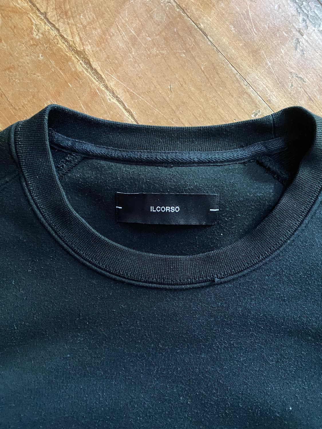 ILCORSO 아카이브 갤러리 맨투맨 블랙 L (105) 상품이미지3