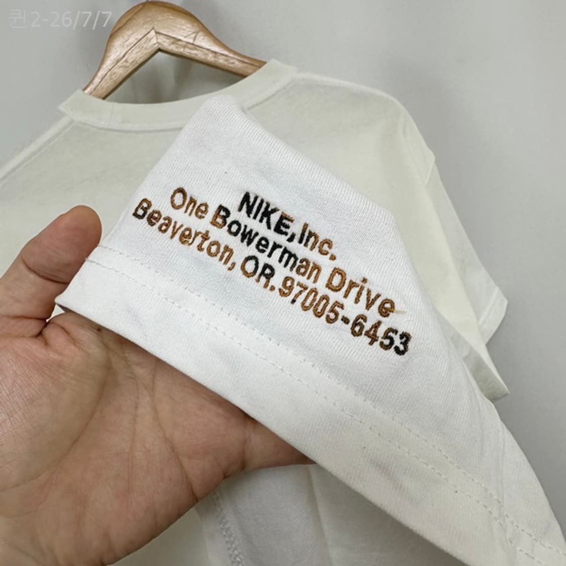 나이키 남자 화이트 반팔티 105 XL EOW 상품이미지10