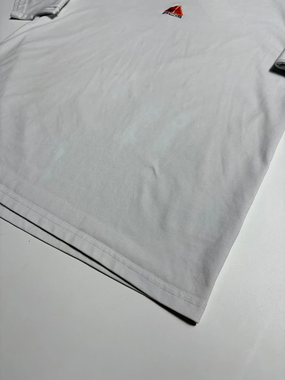 나이키 ACG 23SS 프론트 스몰 로고 코튼 반팔 티셔츠 R2074 상품이미지3
