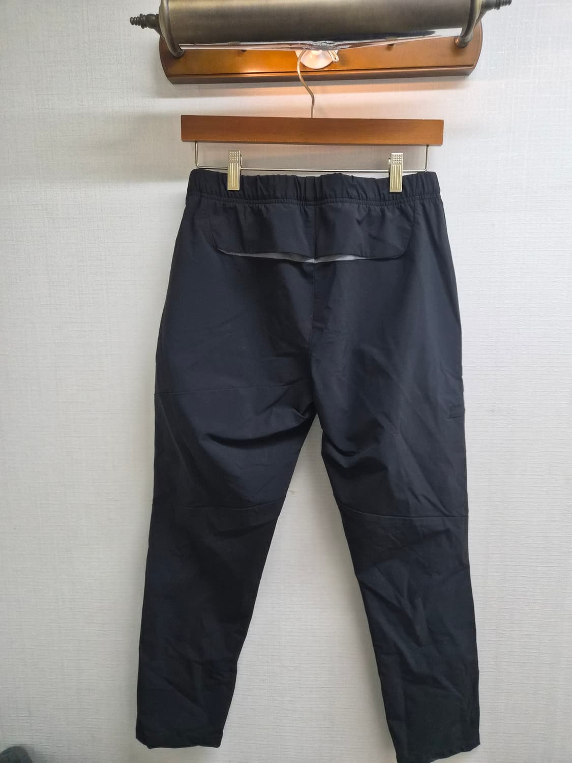 우먼 L) 데상트 기능성 팬츠 팝니다 상품이미지2