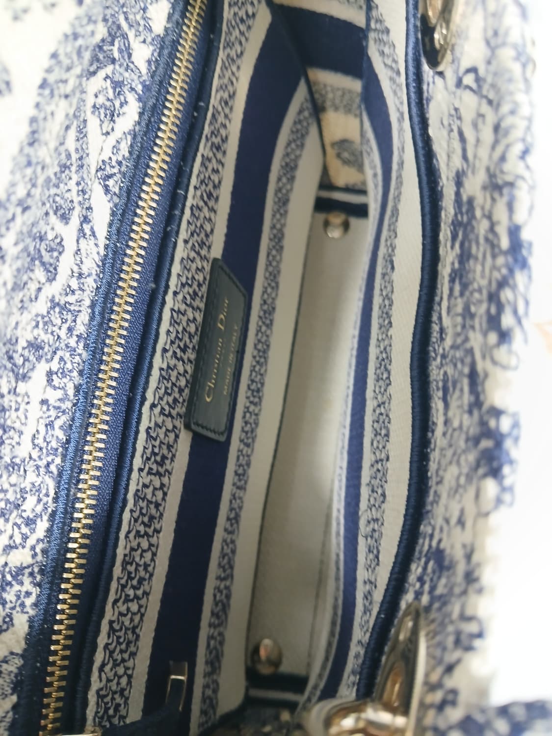 디올 디라이트 토트백 미듐 M0565OTDT 상품이미지10