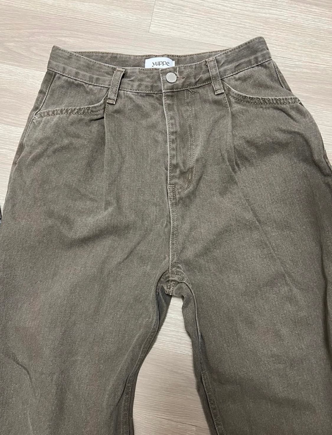 Yuppe 엽페 TUCKED COTTON PANTS_BROWN 상품이미지2