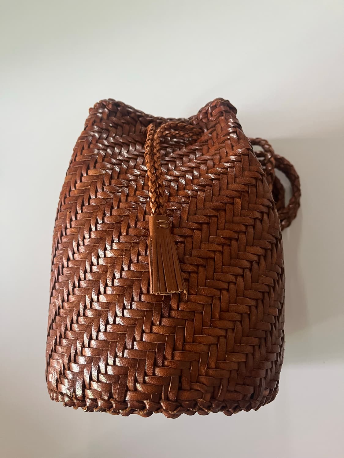 드래곤디퓨전 폼폼 더블 점프 버킷백 Tan 상품이미지2