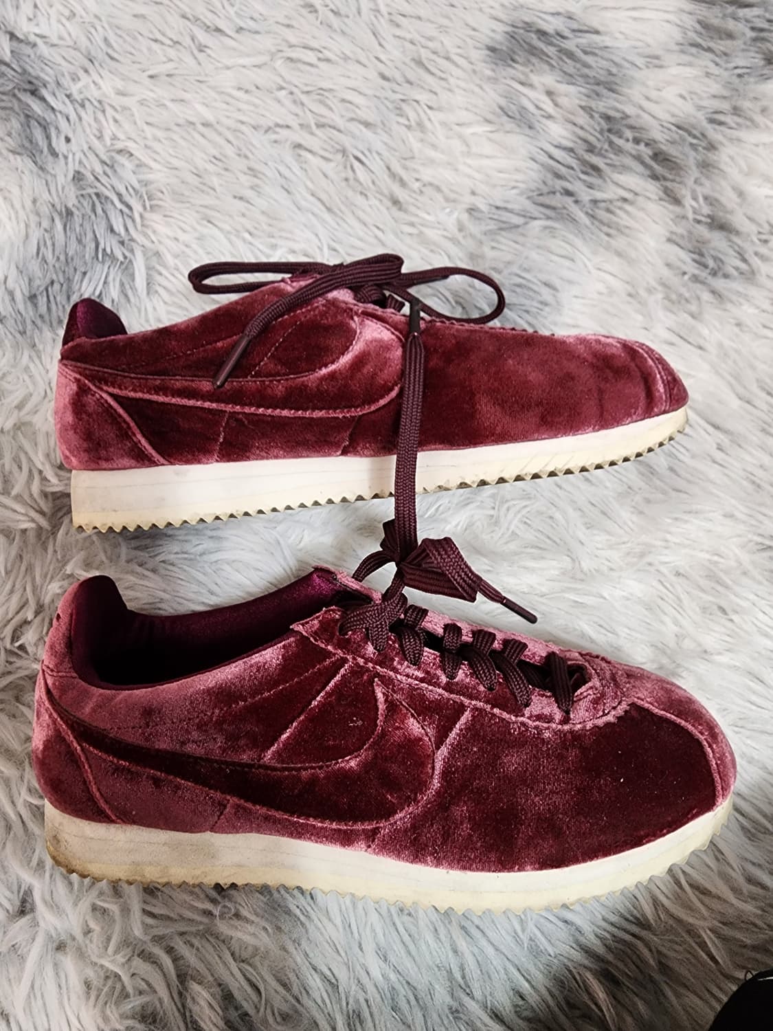 나이키 코르테즈 벨벳 버건디 운동화 245 상품이미지2
