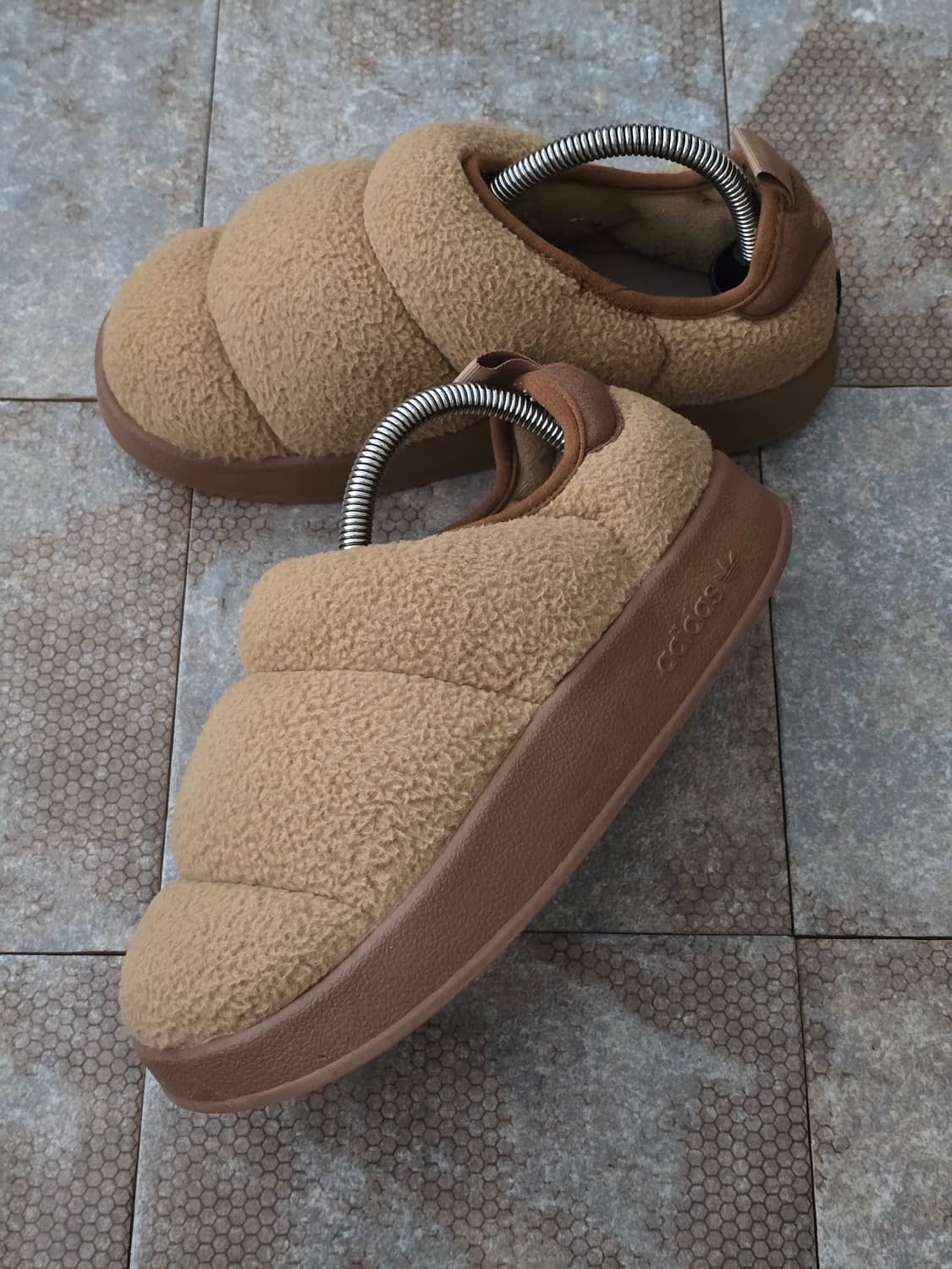 (225)아디다스 퍼피렛 카키 방한 슬립온 상품이미지3